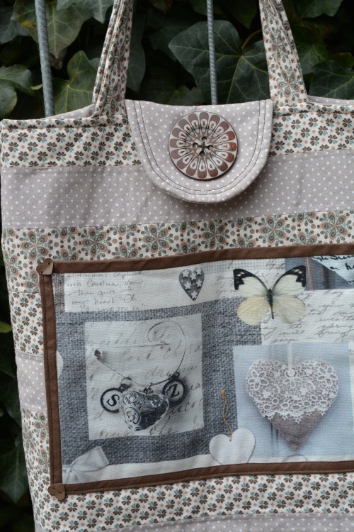 selbtgenähte Tasche mit Bild